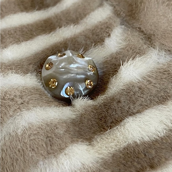 SOLD; Stunning Vintage Retro Mink Ladies Coat Size M. Buttons Set With Crystals - Picture 8 of 9